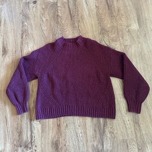 Old Navy Women's Burgundy Crew Neck Sweater